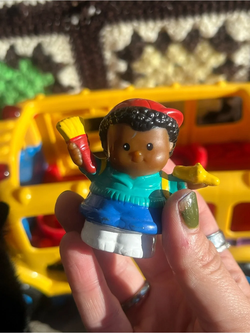 Fisher Price Little People Yellow School Bus with Driver & Kids